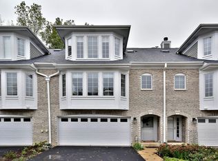 1041 N Glenview Ct, Palatine, IL 60067