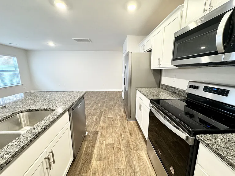 203 Oakmont Valley Trl — Photo 15