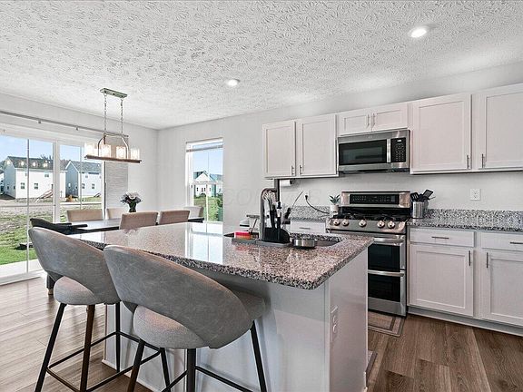 3rd image of 8586 Greengate Blvd