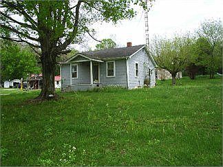 2nd image of 13210 Hodgenville Rd