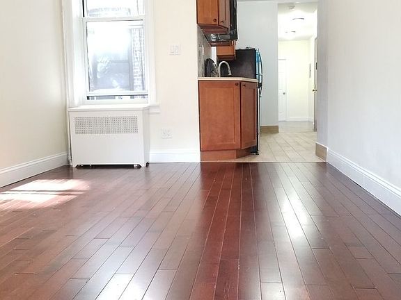 5th image of 3072 44th St APT 2L