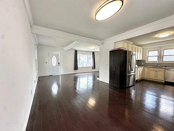 4th image of 1410 83rd St