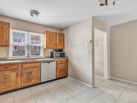 5th image of 44 Abner Ct #44