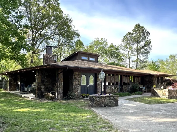 1202 Woodcrest Way, Grove, OK 74344