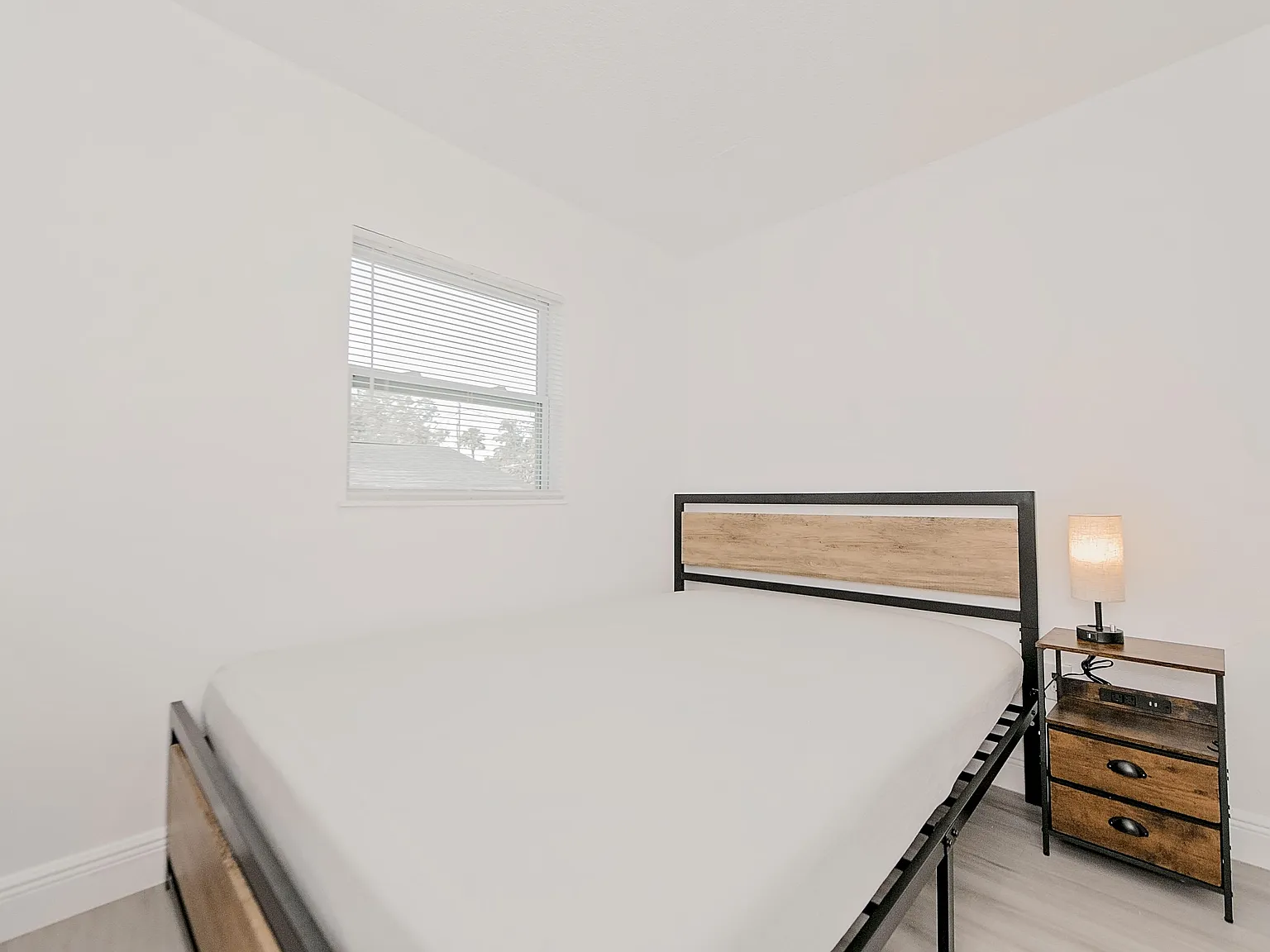 2 bed, 1.0 bath, 800 sqft, $1,139 — Photo 3