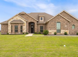 629 Meadowlark Ln, Nevada, TX 75173