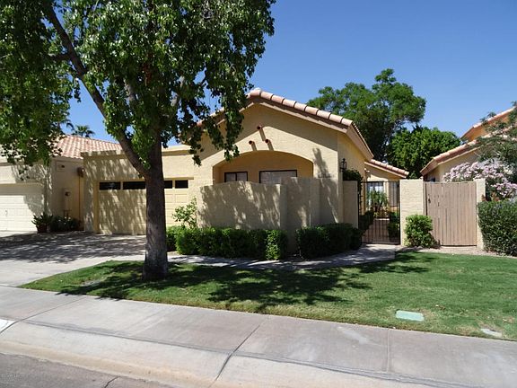 2nd image of 11026 W Poinsettia Dr