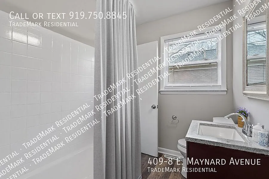 Building Photo - 409-8 E Maynard Ave