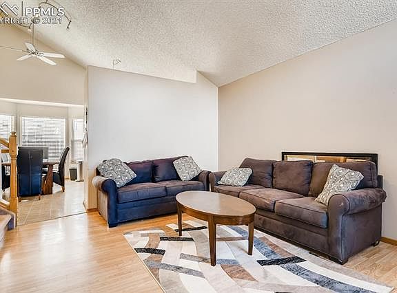 3rd image of 983 White Stone Way