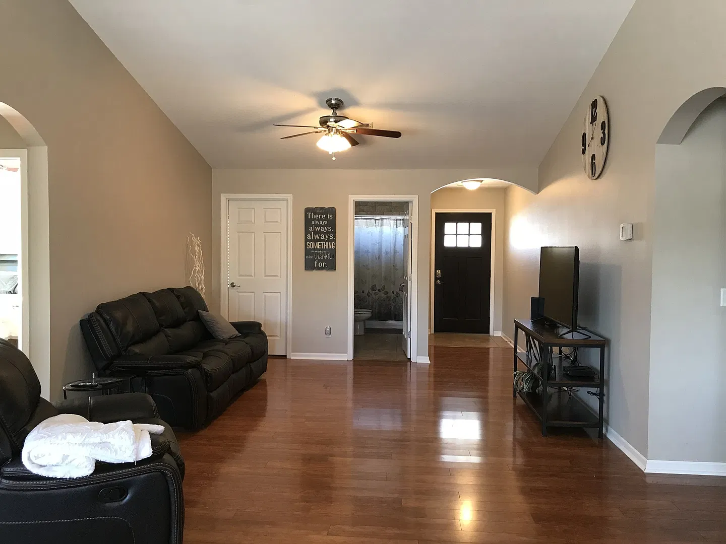 Amazing Kitchen, Large Fenced Yard, Close To Fort Riley — Photo 2
