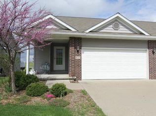 937 5th St, Kalona, IA 52247