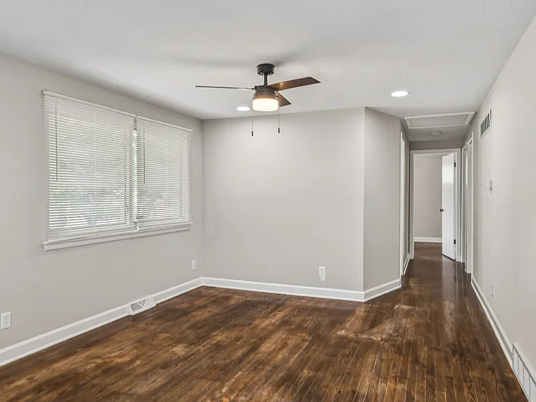 4907 N Fremont Ave — Photo 8