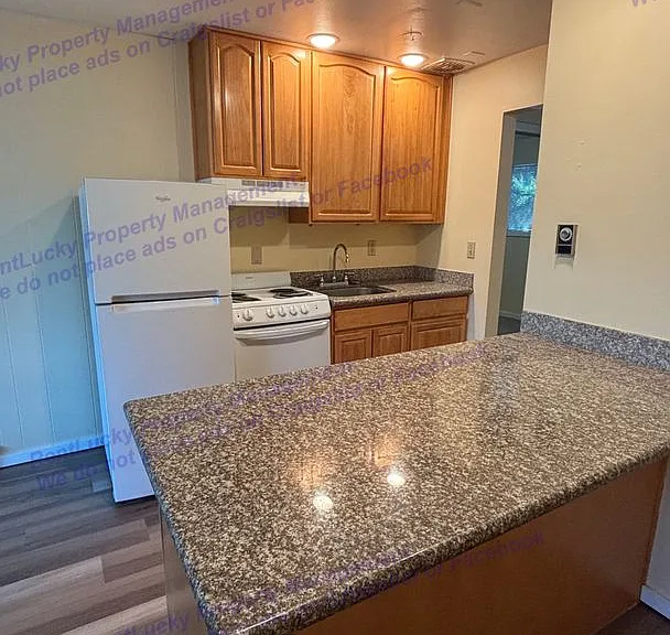 2484 Dexter Ave N #1-8 — Photo 9