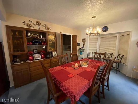 2nd image of 2658R Parkside Dr