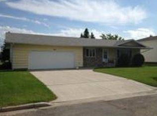 106 14th Ave, Langdon, ND 58249