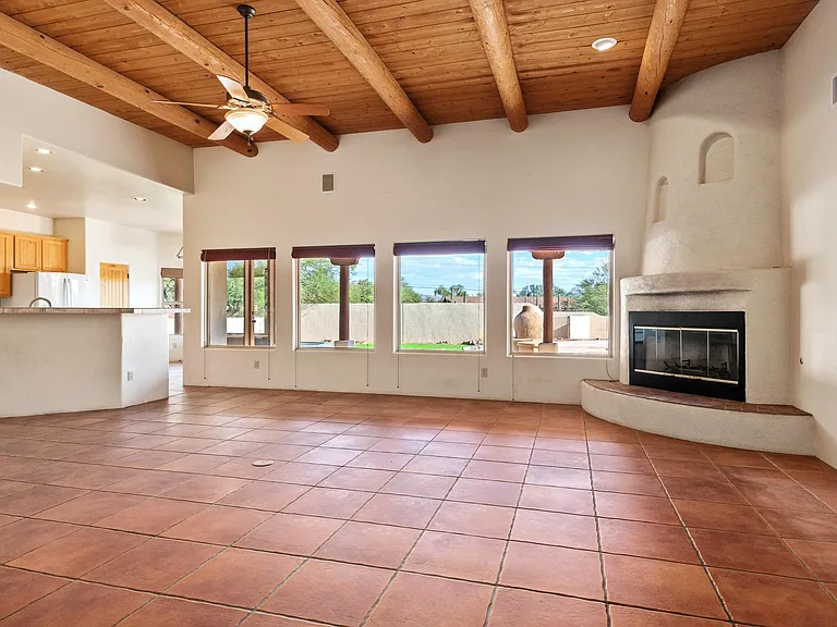 10450 E Placita Guanajuato — Photo 12