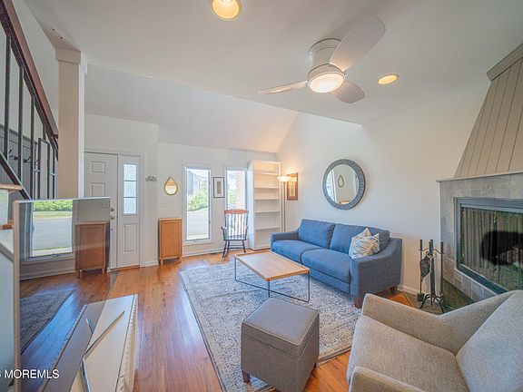 4th image of 25 Meadow Avenue #39