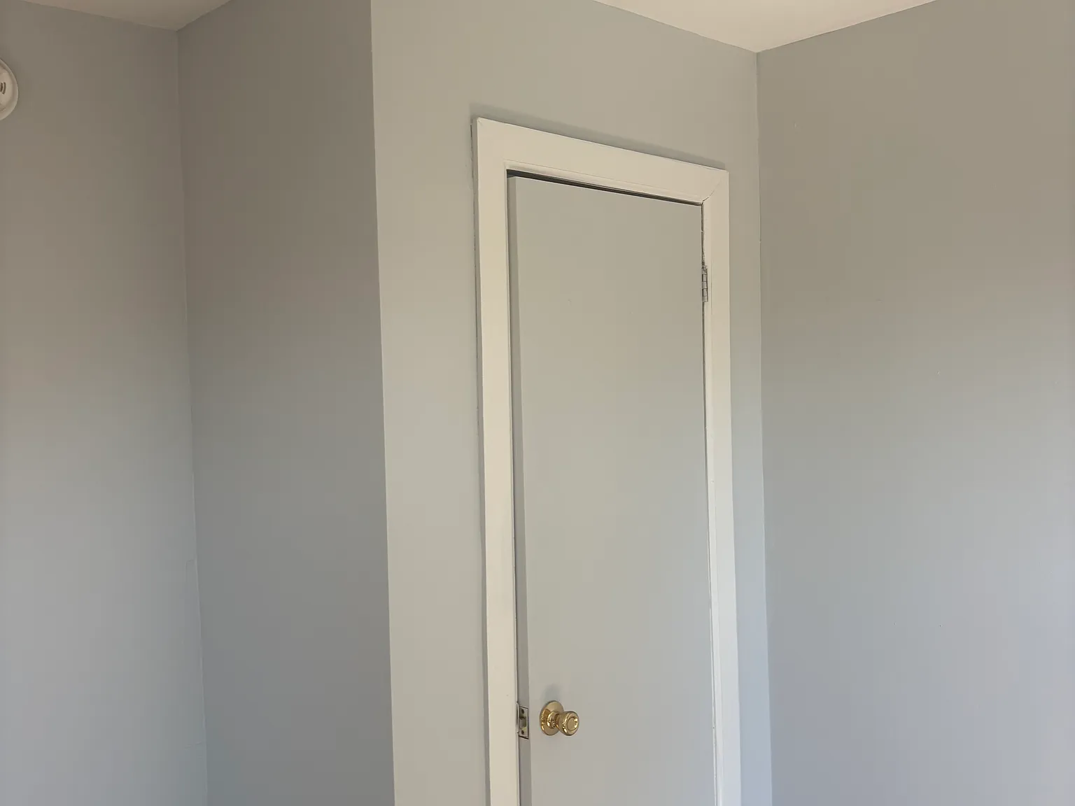3 bed, 950 sqft, $3,753 — Photo 2