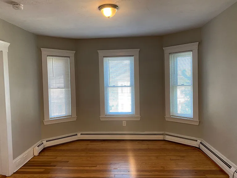 31-33 Pleasant Park Rd — Photo 19