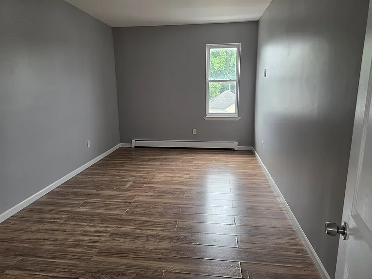 453 S 18th St #3B — Photo 4