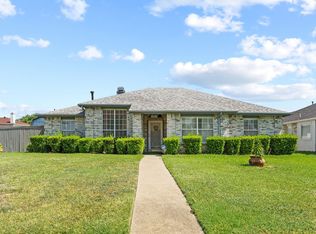 801 Moore St, Cedar Hill, TX 75104