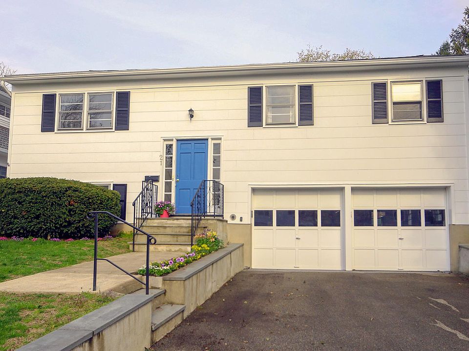 1st image of 21 S Cottenet St