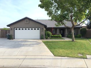 402 Dovecotes Ct, Bakersfield, CA 93312
