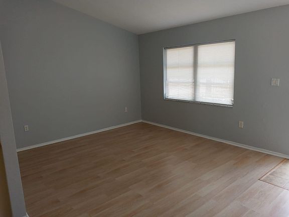 5th image of 2086 Redmond St #1