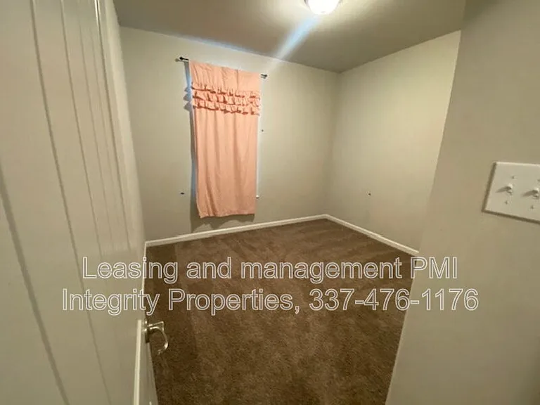 616 Vert Dr — Photo 3
