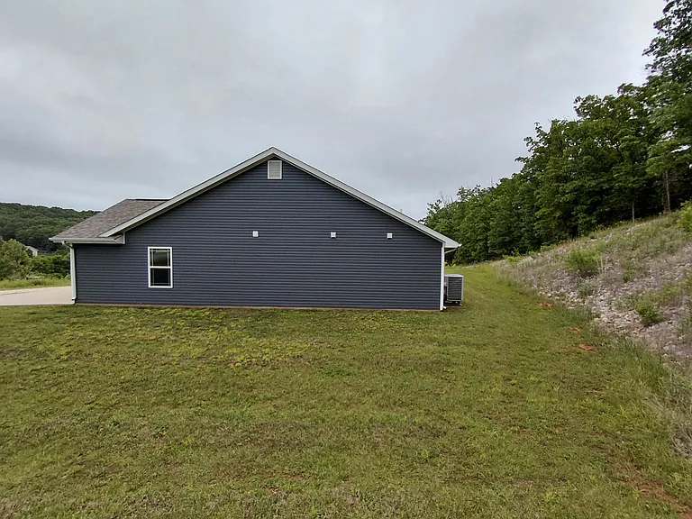 20955 Halifax Dr — Photo 19