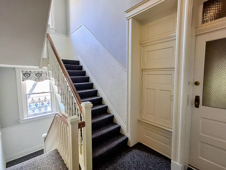 There is no elevator in this quiet third floor home, but the stairs are very friendly. Privacy! Say goodbye to the endless corridor and thin walls where you can hear your neighbor. The stairway totally separates the two units on each floor.