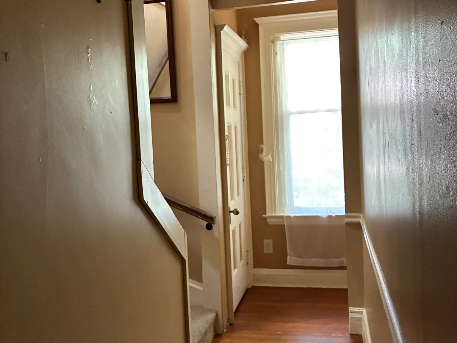 3 bed, 2100 sqft, $2,100 — Photo 4