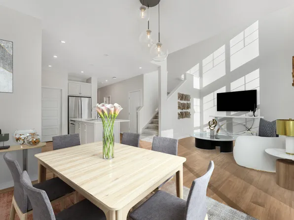 3049 Dixon Lndg SW, Edmonton, AB T6W 5L1