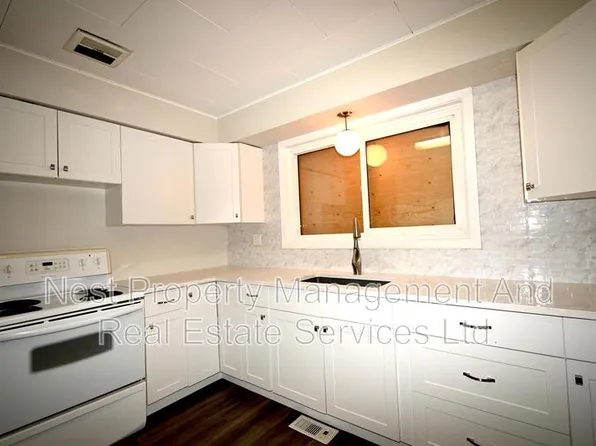 594 Central St E #1, Prince George, BC V2M 3B7