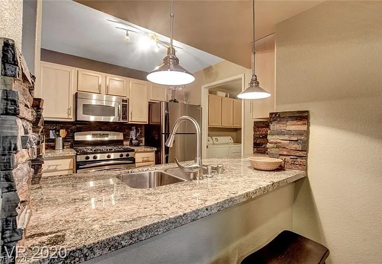 950 Seven Hills Dr #2524 — Photo 2