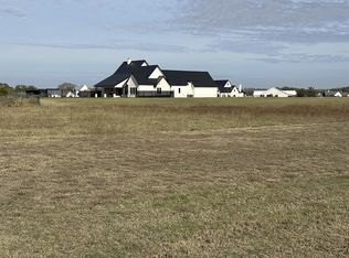 228 Interlaken St, Fredericksburg, TX 78624