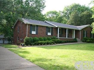 8384 Merrymount Dr, Nashville, TN 37221