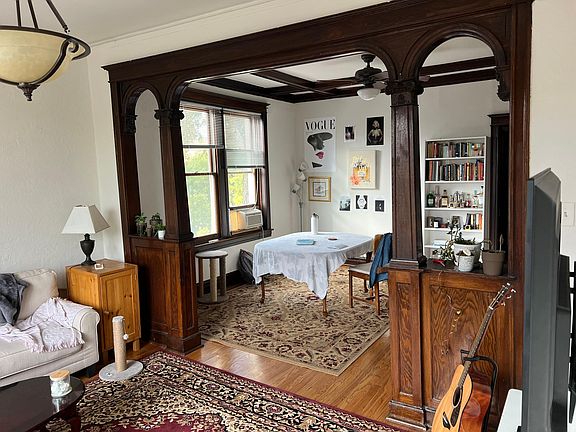 2nd image of 1100 N Damen Ave #3
