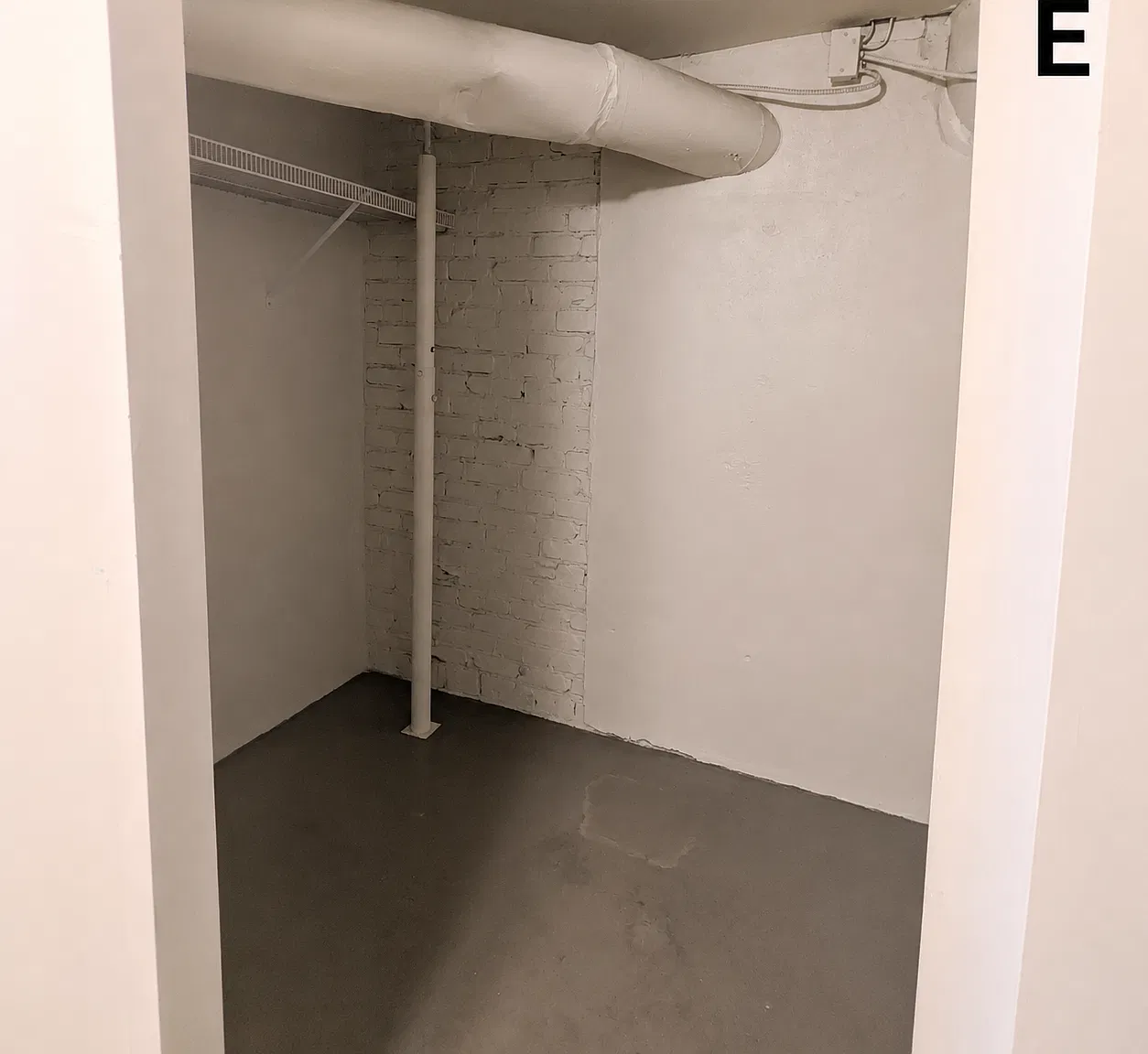 6 bed, 3000 sqft, $700 — Photo 3