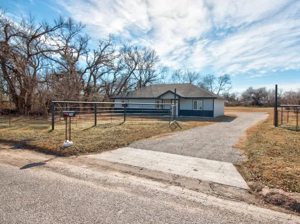 316 E Wilbarger St, Bowie, TX 76230