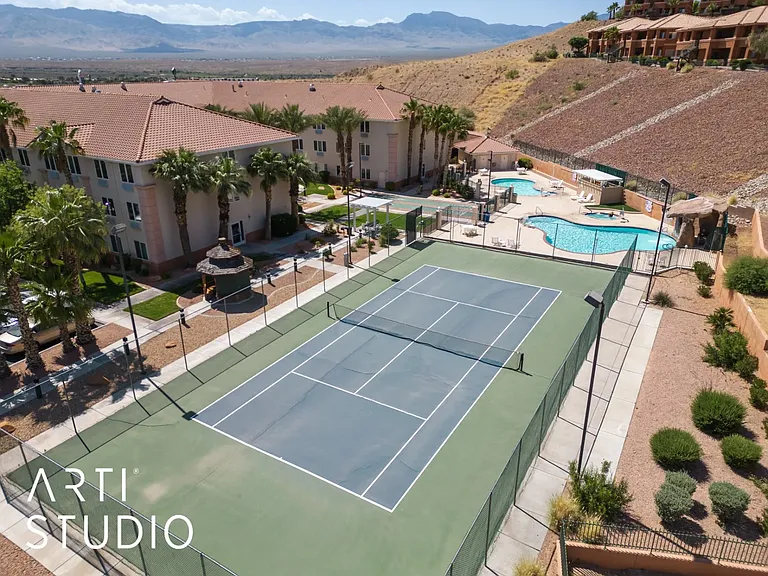 555 Highland Dr #209 — Photo 16
