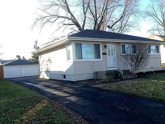 1st image of 633 E 162nd Pl