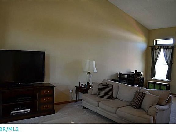 4th image of 707 Corgi Dr