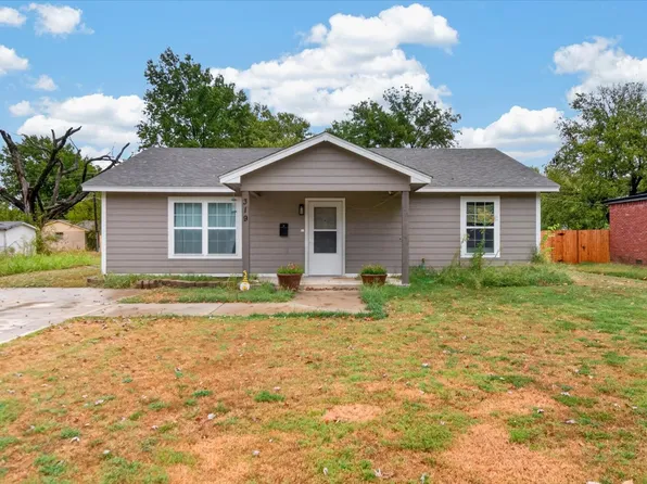 319 S Sycamore St, Nowata, OK 74048