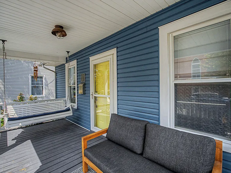 338 Elm St — Photo 12
