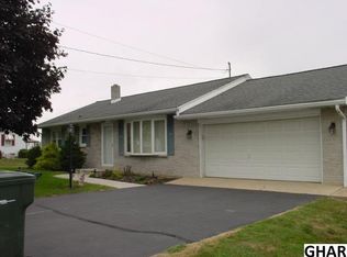 2177 Newville Rd, Carlisle, PA 17015