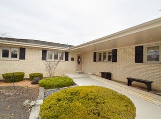 531 Easy St, Des Plaines, IL 60016