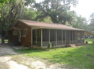 32 Shady Ln, Freeport, FL 32439
