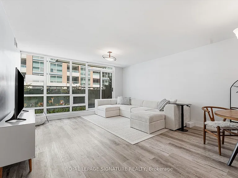 263 Wellington St W #301 — Photo 3