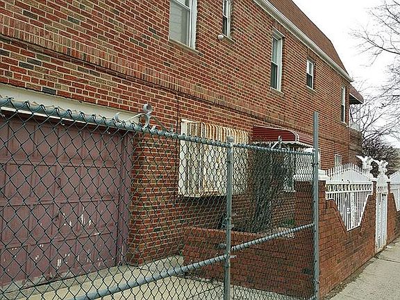 2nd image of 8701 Avenue